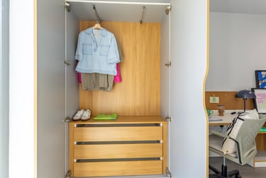 Gold En Suite at Dunaskin Mill, 5 Dunaskin Court, West End, Glasgow, G116QJ - Image 7